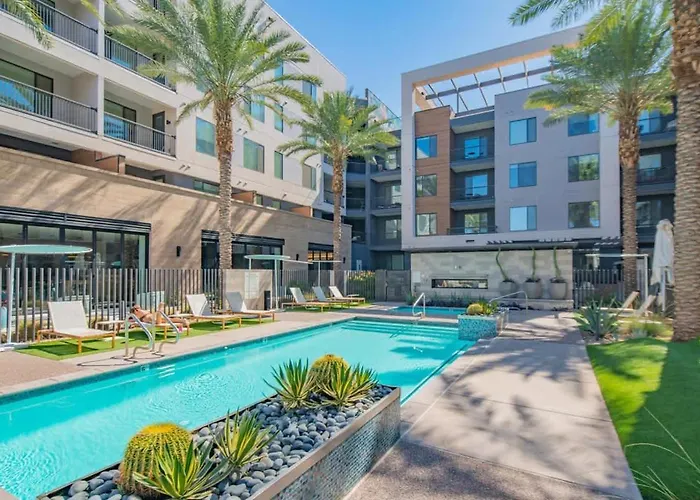 Modern 1bd - Pool, Gym, Parking, W-d - Sleeps 4 Apartment *